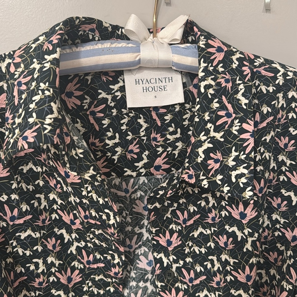 Hyacinth House Floral Blouse - Picture 5 of 5